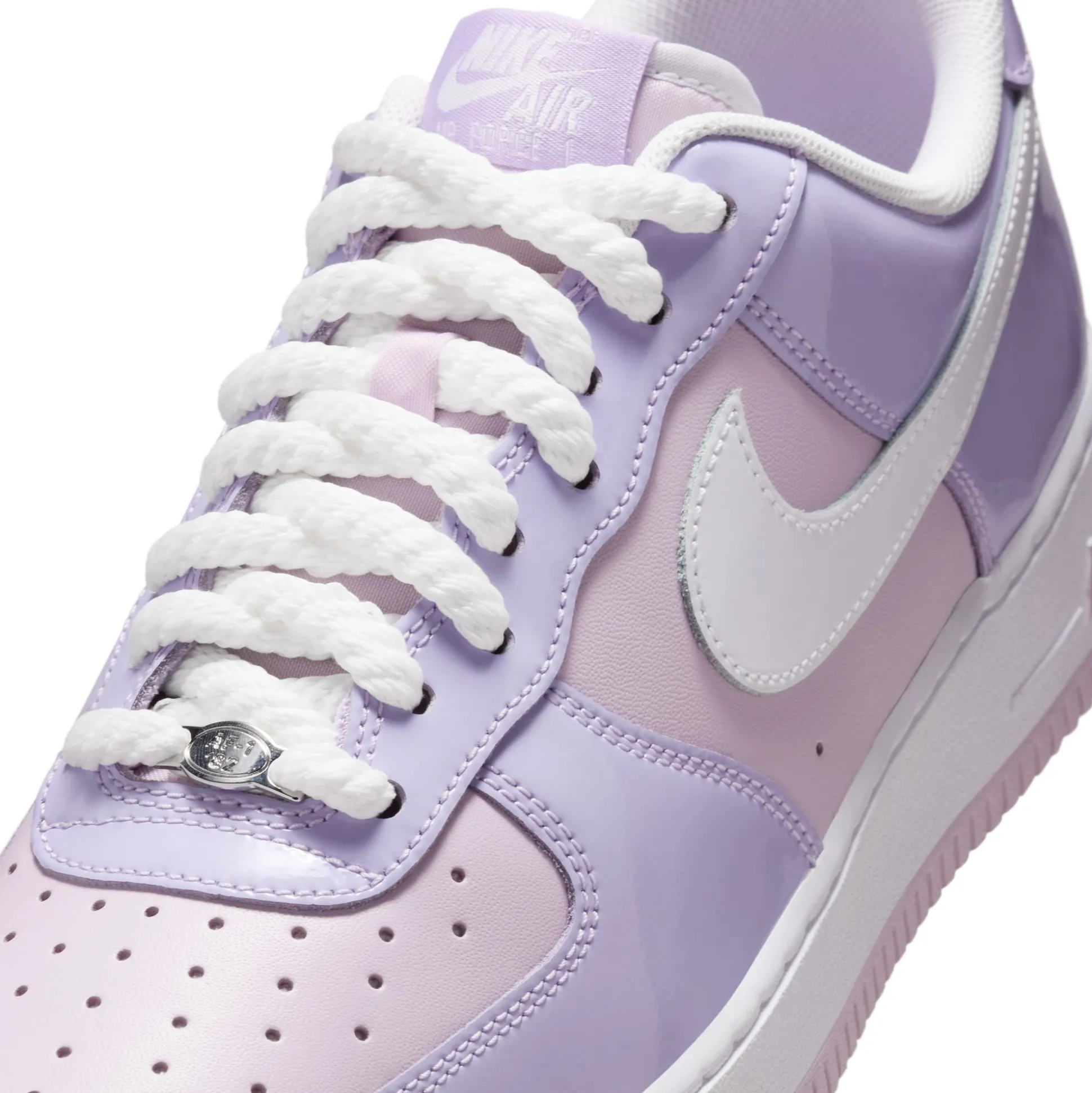 Air Force 1 Low '07 LV8 Hydrangeas Patent