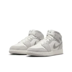 Air Jordan 1 Mid Se GS