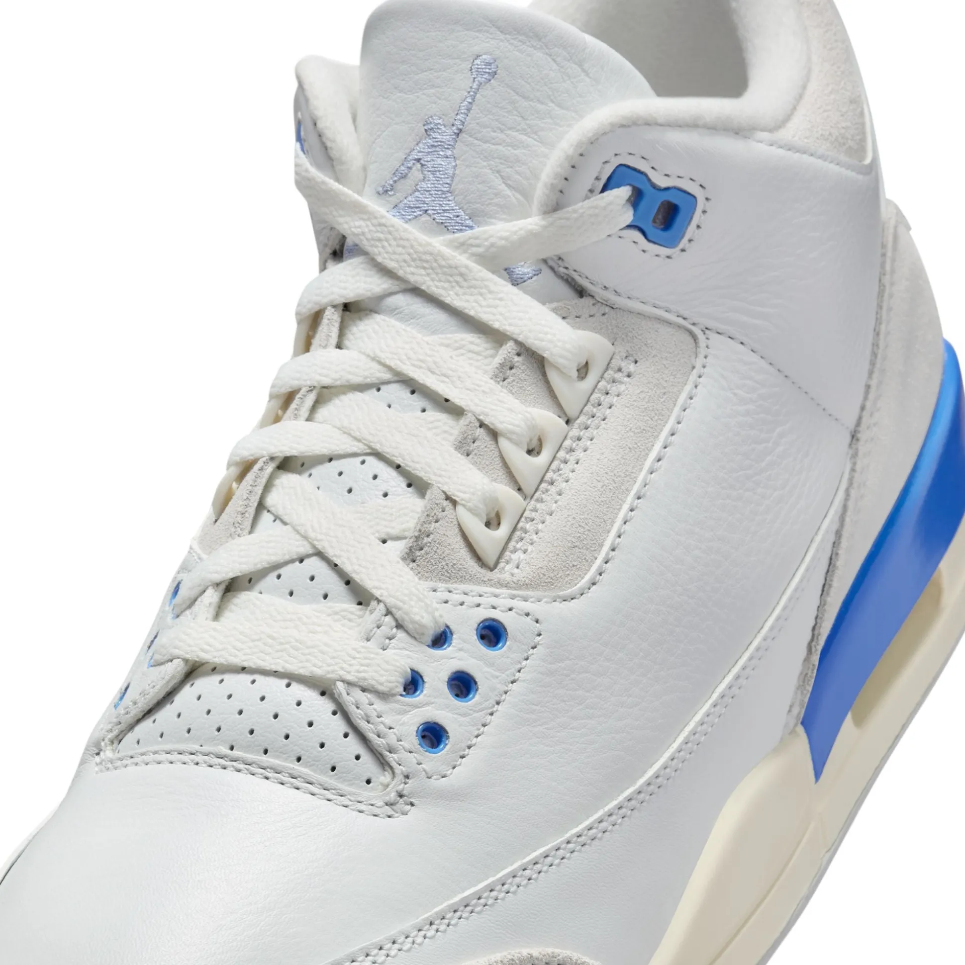 Air Jordan 3 Retro Lucky Short