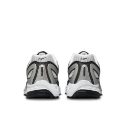 Air Peg 2K5 Metallic Silver White Black