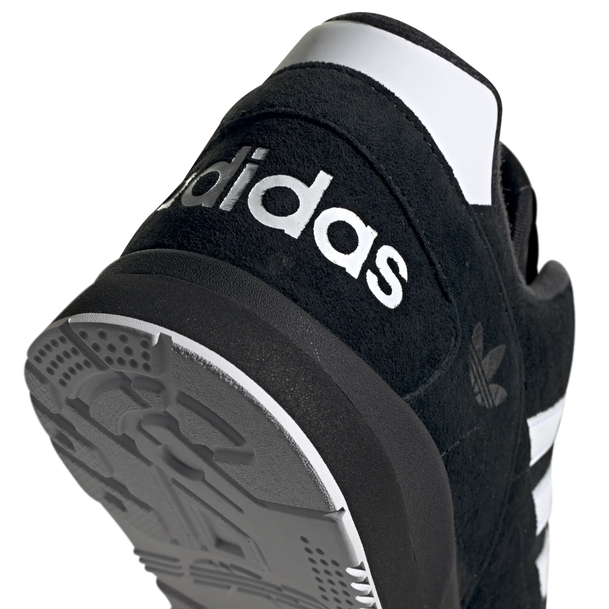 AR Trainer Black White