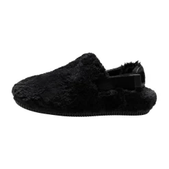 Calm Mule Black Fur