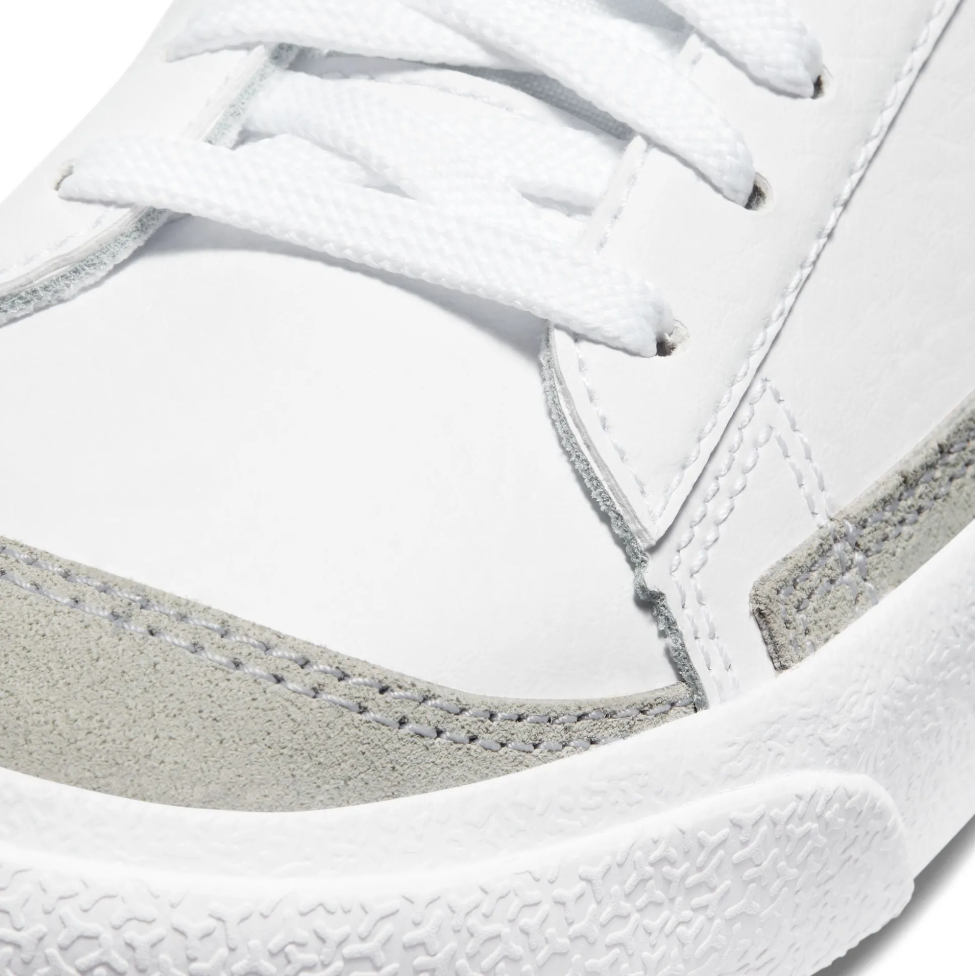 DA4074-101-G.S Blazer Low 77