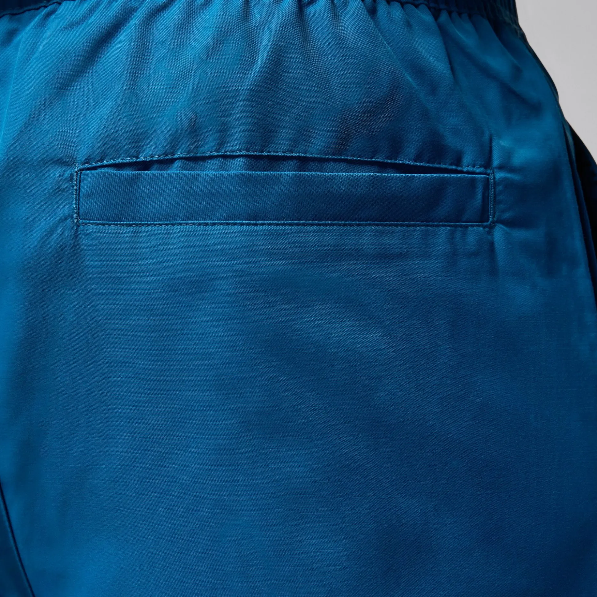 Essentials Woven Shorts