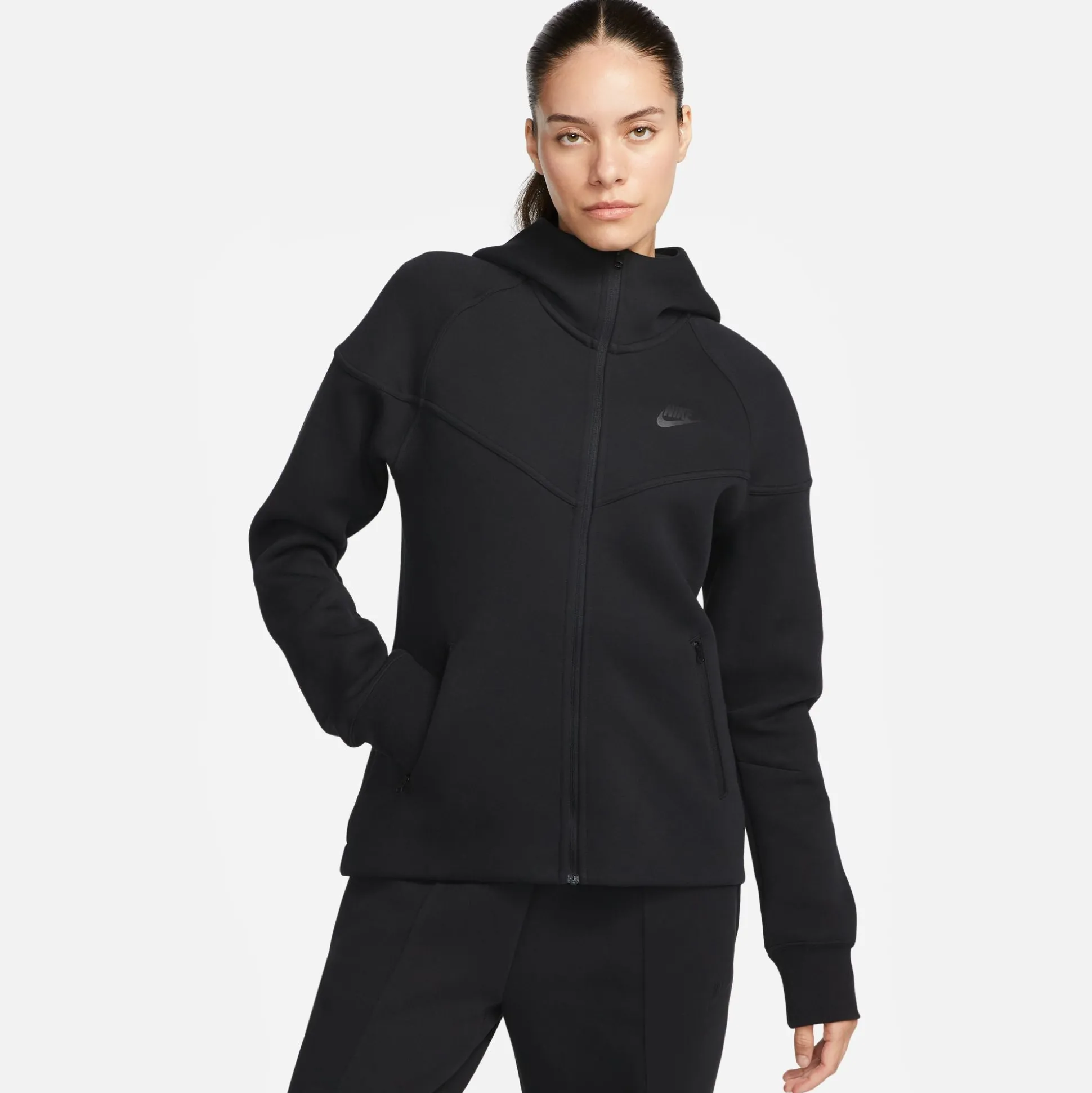 FB8338-010-Women Tech Fleece Windrunner Hdy
