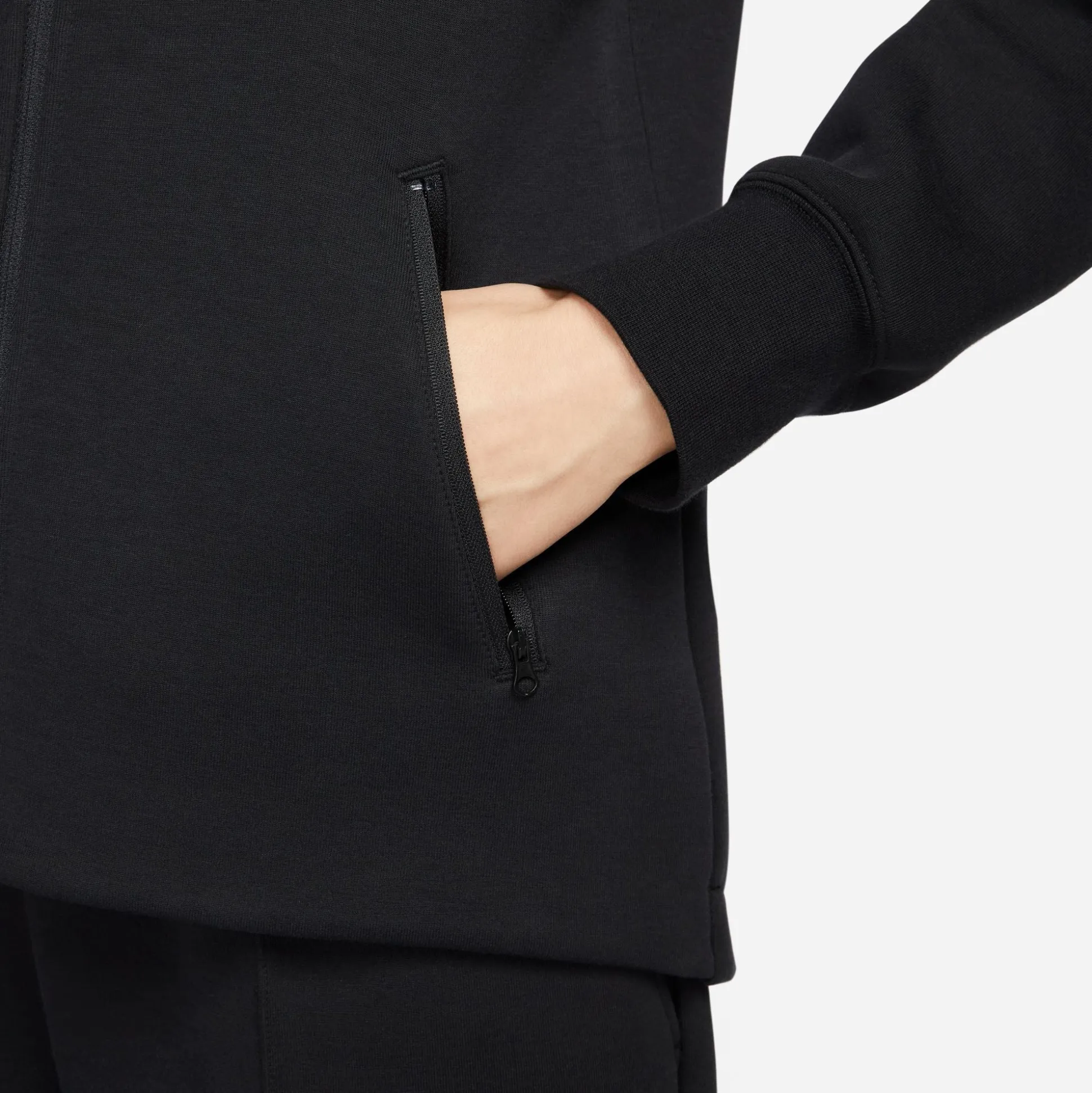 FB8338-010-Women Tech Fleece Windrunner Hdy
