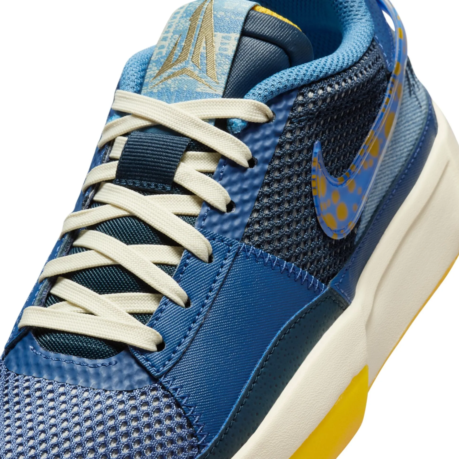 Ja 1 Boasts Striking Blue Tones GS