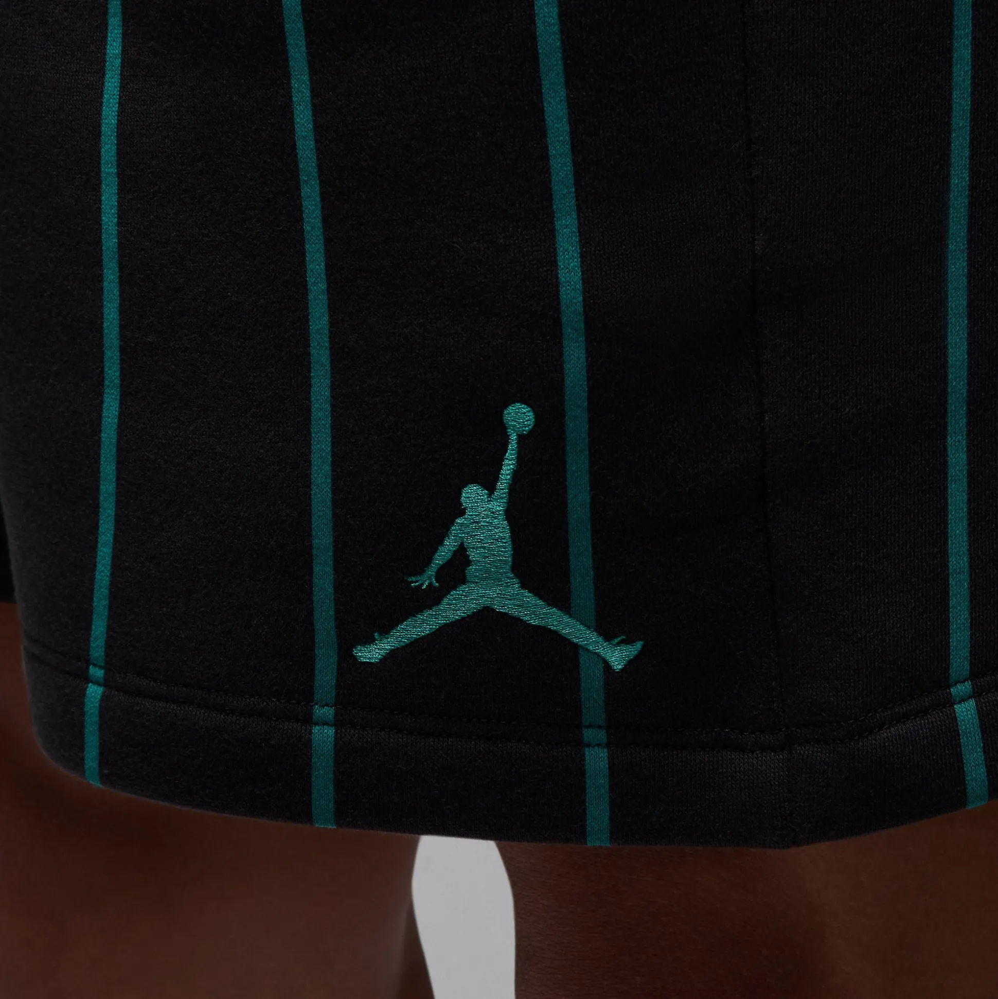 Jordan shorts striped black