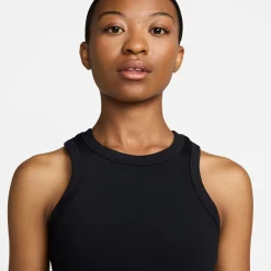 One Fitted Cropped Tank Top