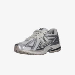 1906R 'Silver Metallic Sea Salt'