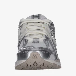 1906R 'Silver Metallic Sea Salt'