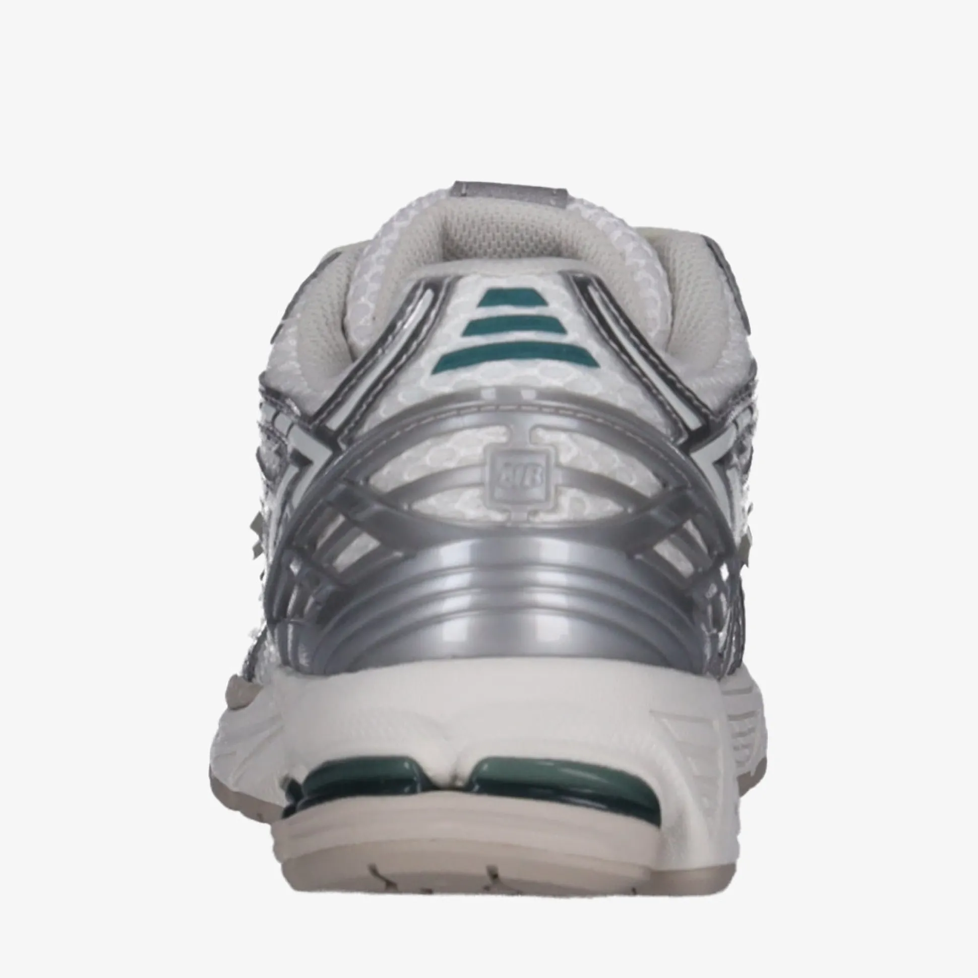 1906R 'Silver Metallic Sea Salt'