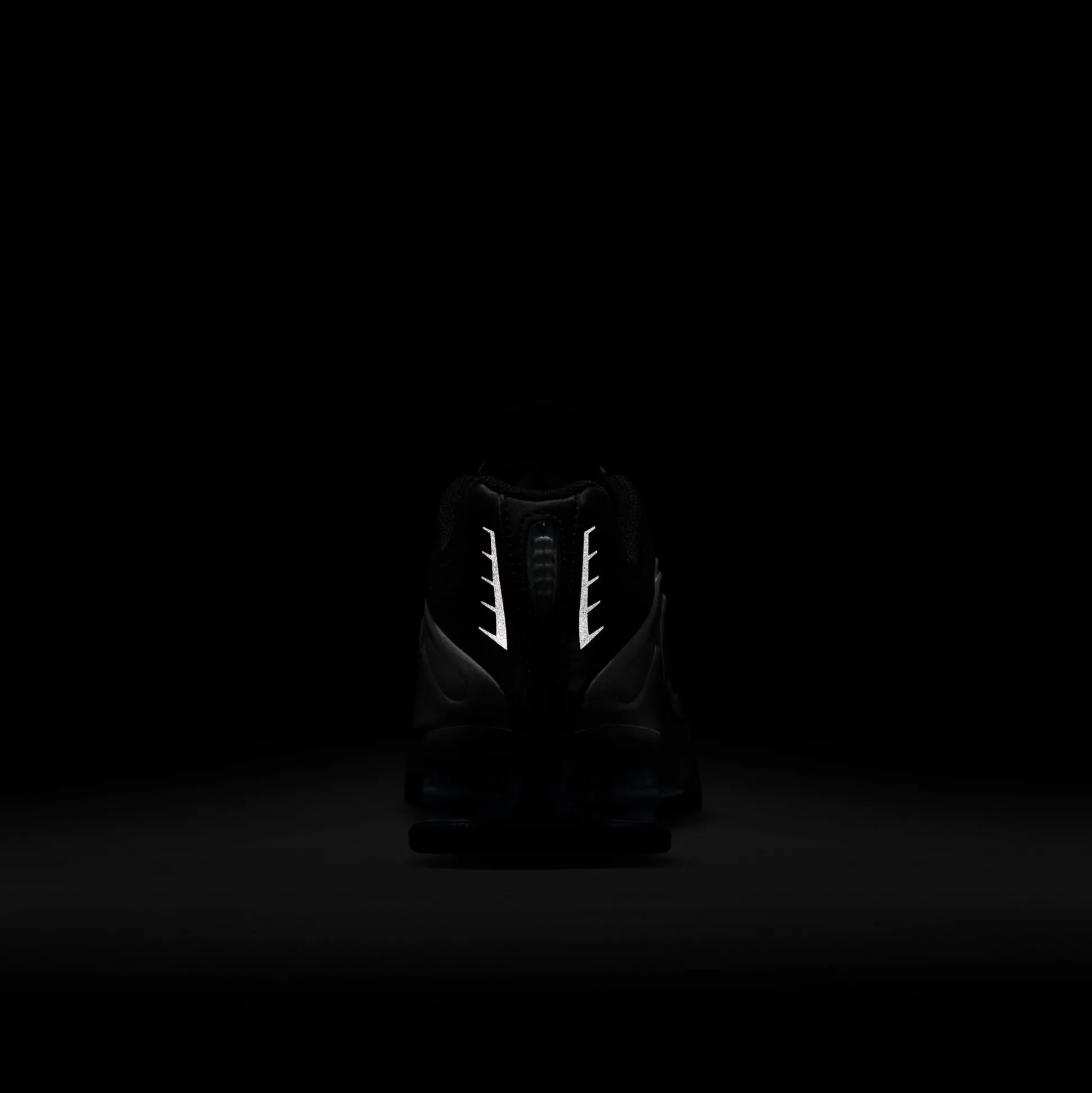 Shox R4 Metallic Silver / Black Psychic GS