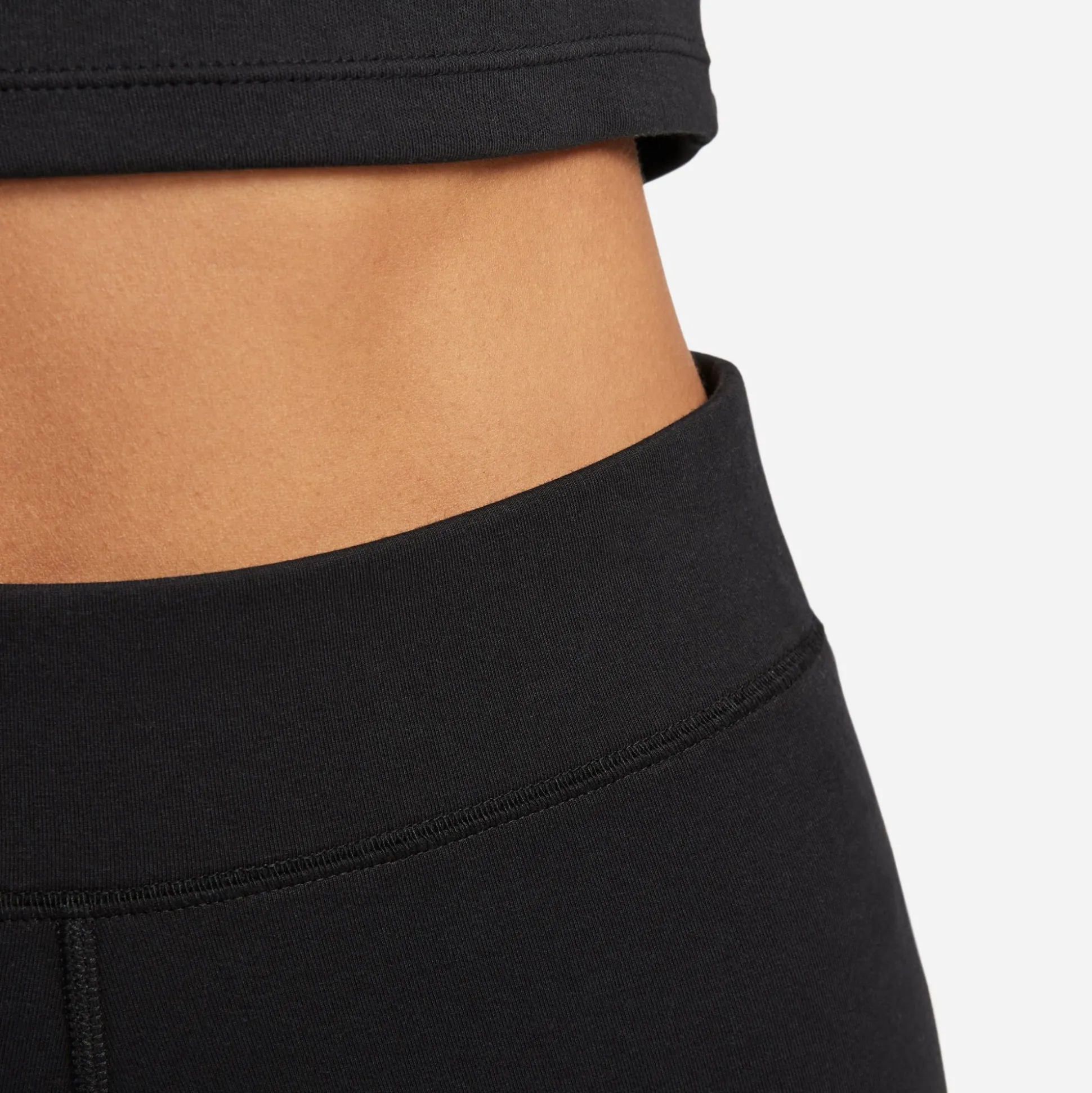 Sportswear Classic High-Waisted 8 Biker Shorts