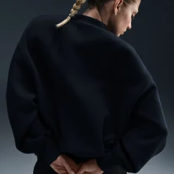 Sportswear Tech Fleece Oversized Crew-Neck Sweatshirt