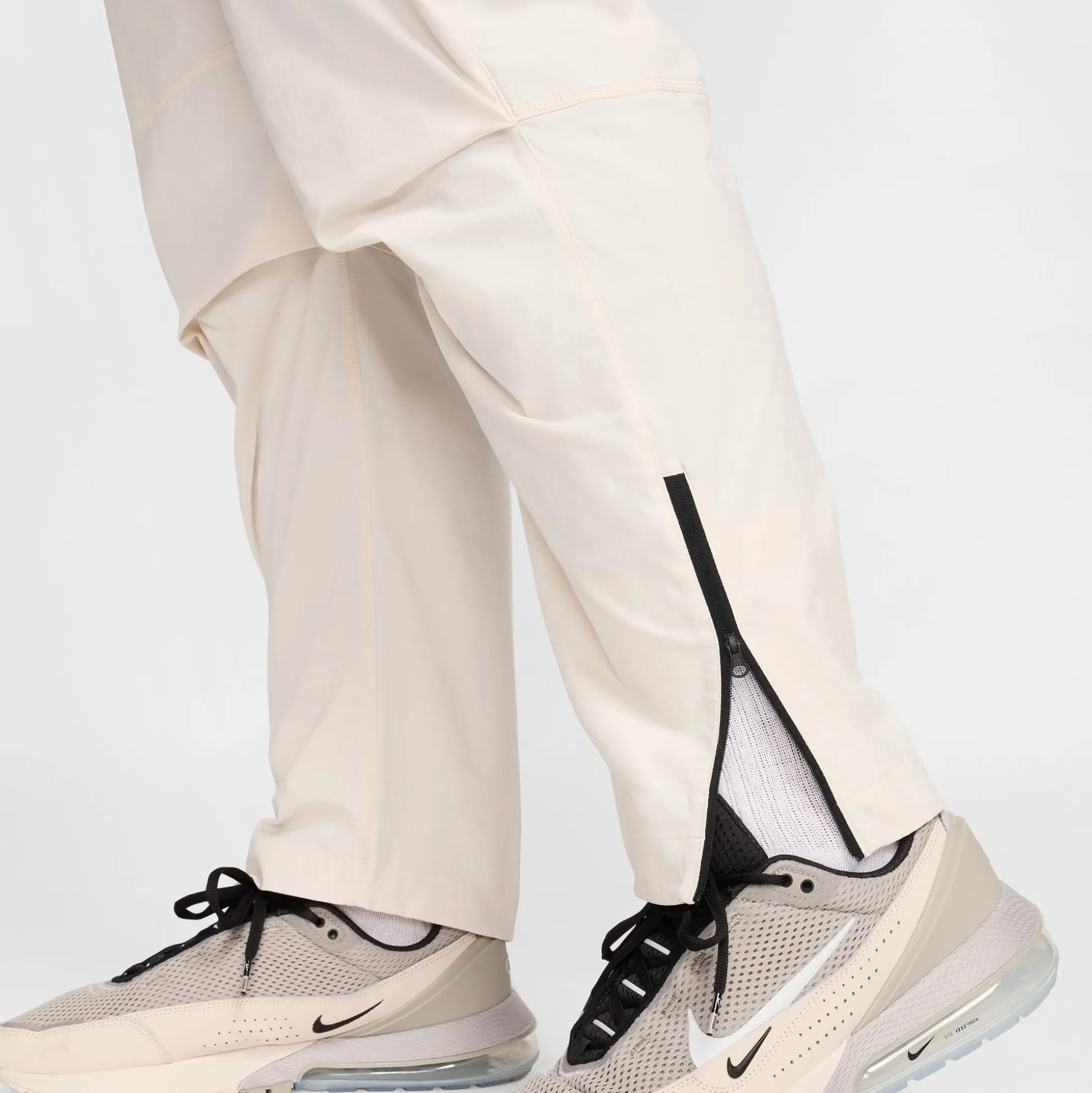 SportswearTech Woven Pants