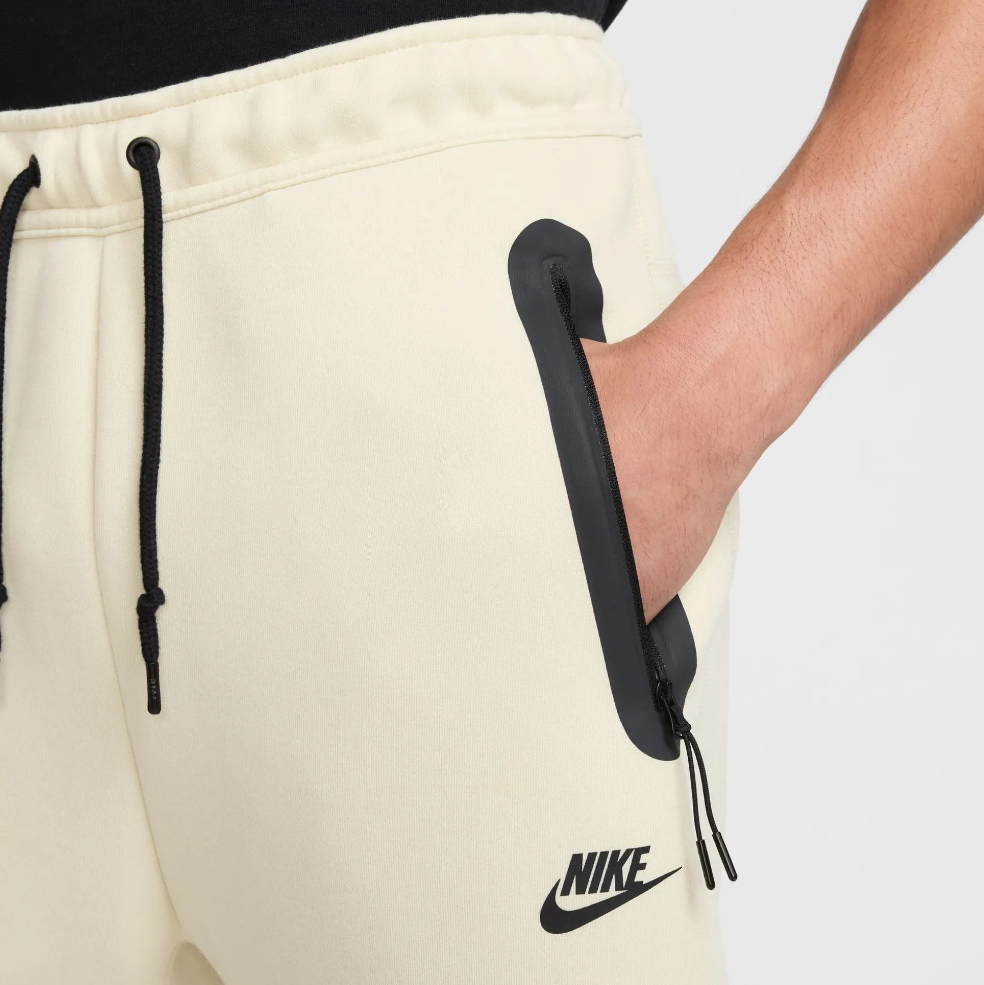 Tech Fleece Open-Hem Trousers
