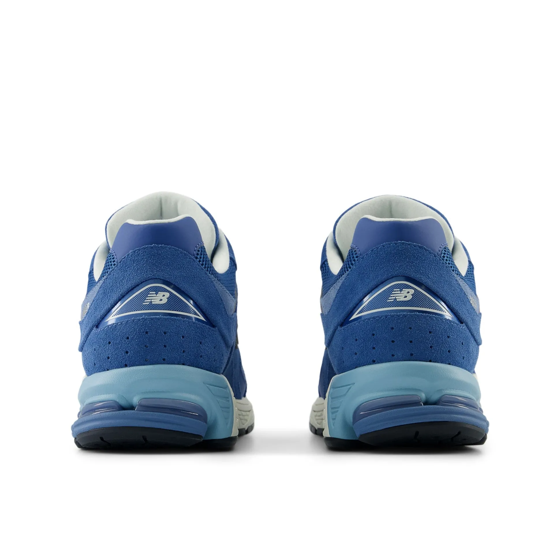 Unisex 2002 N-Ergy Black Sneakers