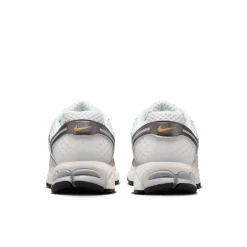 Zoom Vomero 5