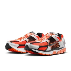 Zoom Vomero 5 Total Orange